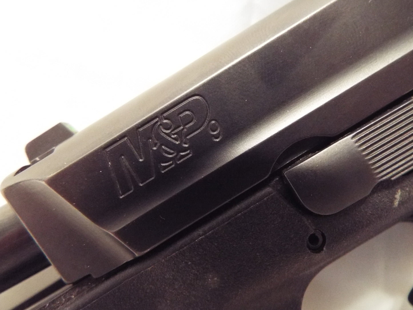 Smith & Wesson M&P 9 - 9mm