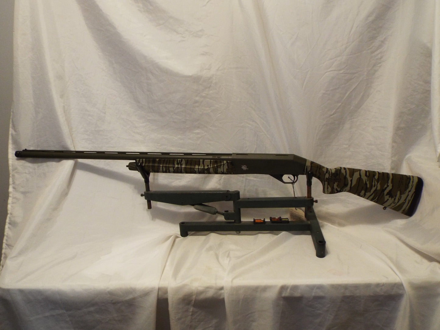 CZ, 1012 G2, Semi-automatic, 12 Gauge, 3" Chamber, 28" Barrel, Bead Front Sight, Drilled and Tapped Receiver, Oversized Controls, Synthetic Stock, Mossy Oak Bottomland Camo